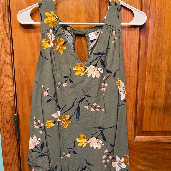 Old Navy Tops - Old Navy Floral Tank Top - Olive Green
